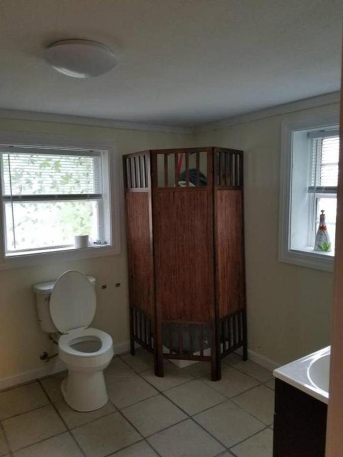 Cheap East Knoxville Basement Studio Exterior photo
